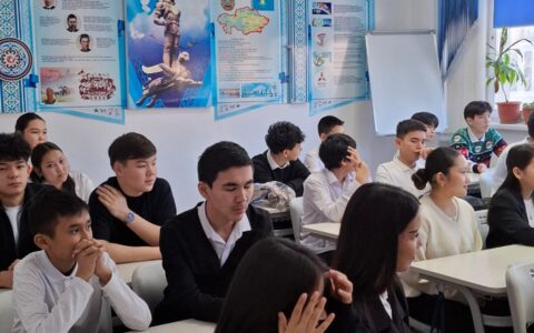 1–11 сынып оқушылары мен ата-аналардың қатысуымен сынып сағаты өткізілді. Іс-шара барысында оқушыларға және ата-аналарға қауіпсіздік, жауапкершілік және тәртіп тақырыптарында түсіндірме жұмыстары жүргізілді.